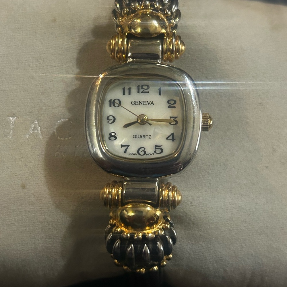 Geneva Gold and Silver Classic Watch Collection